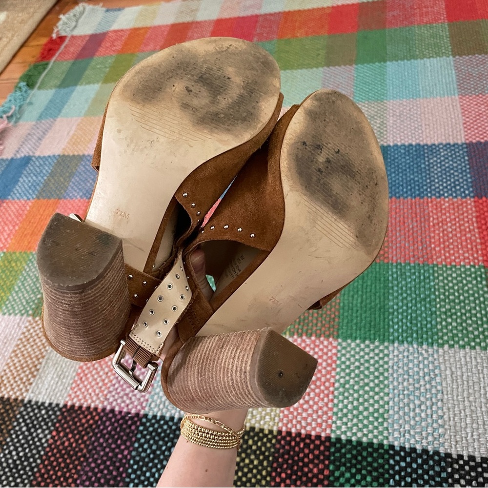Guess Gwerika womens suede studded heels size 7.5 - Picture 3 of 4